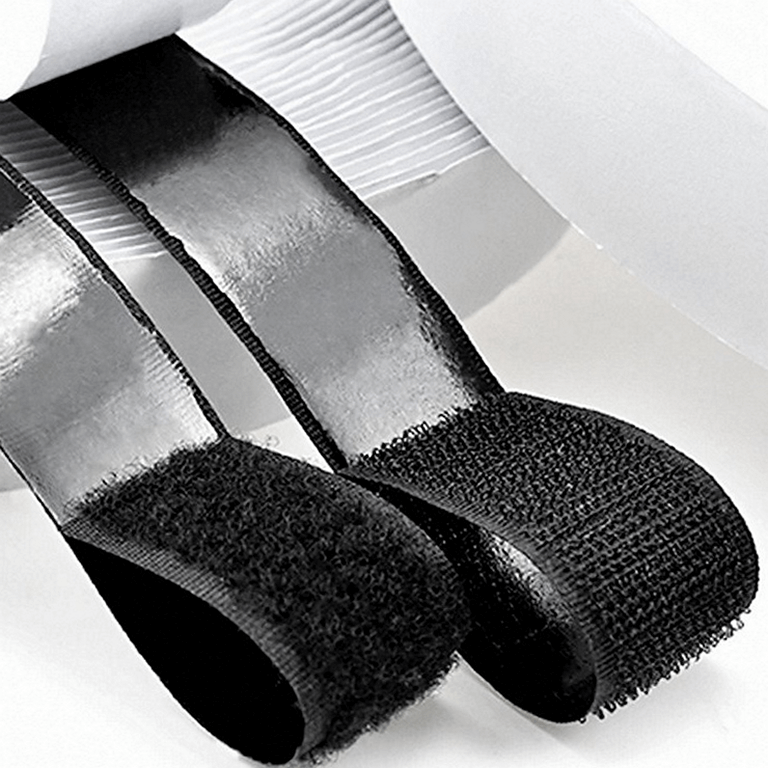 Клеевая липучка Липучка на клеевой основе черная фото