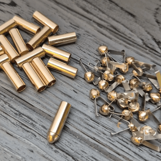 Металлический наконечник для шнурков золото фото